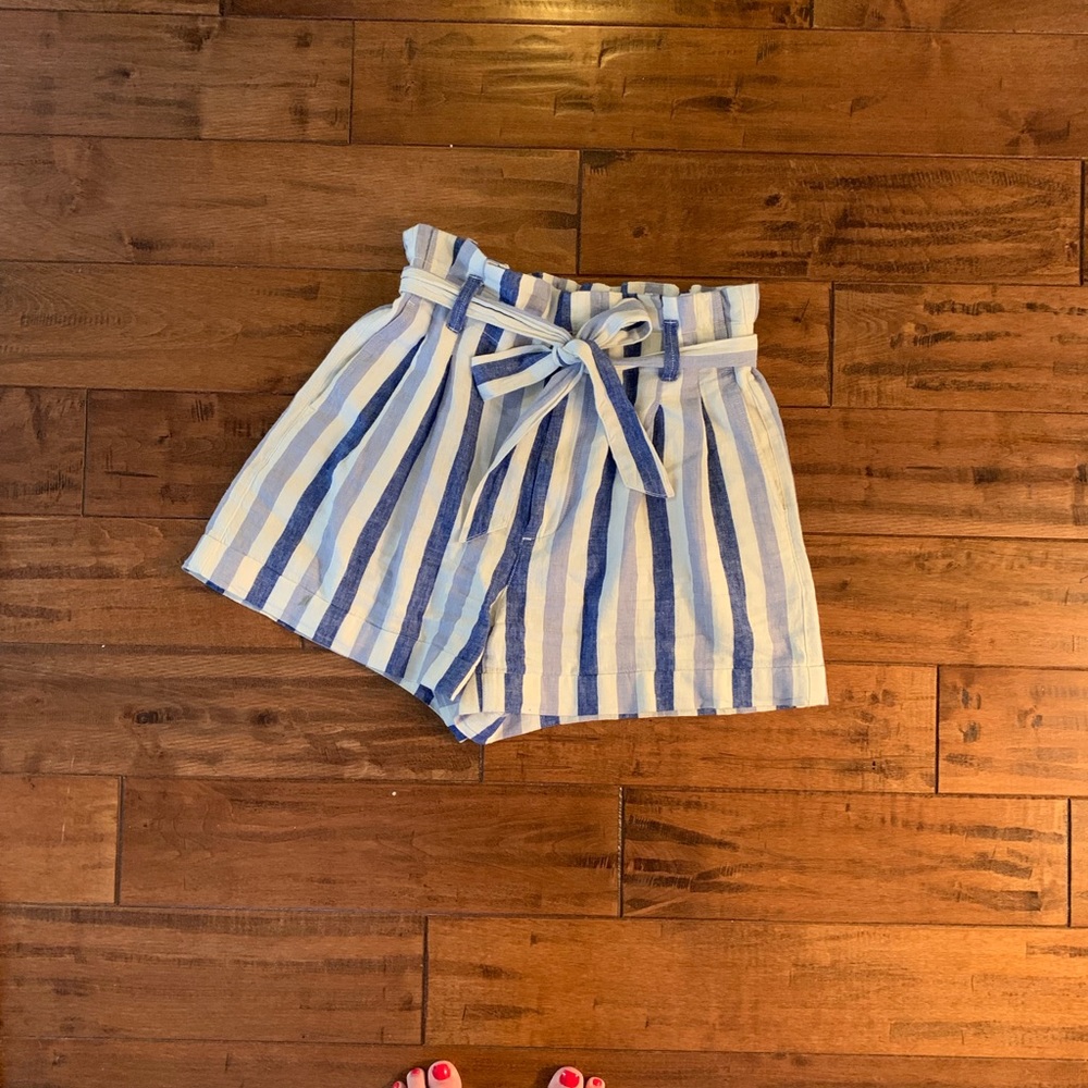 Madewell Paperbag Shorts in stripe, 6. - Picture 2 of 5